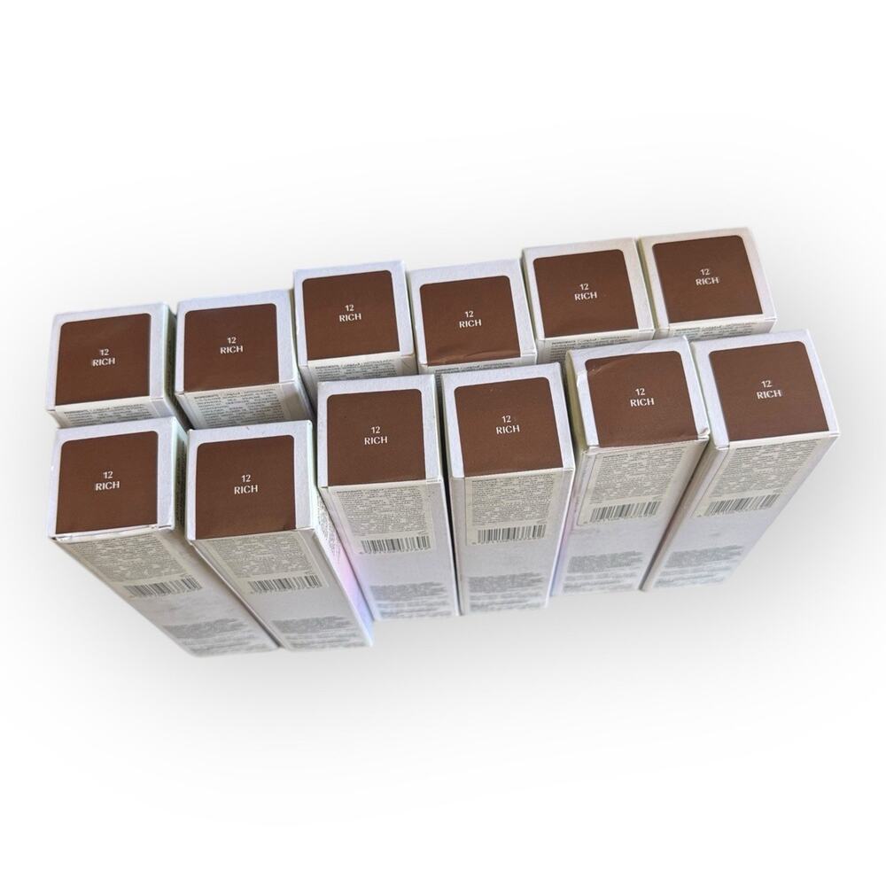 NIB Huda Beauty GloWish Multidew Skin Tint – 12 Rich – Sealed - Picture 8 of 8